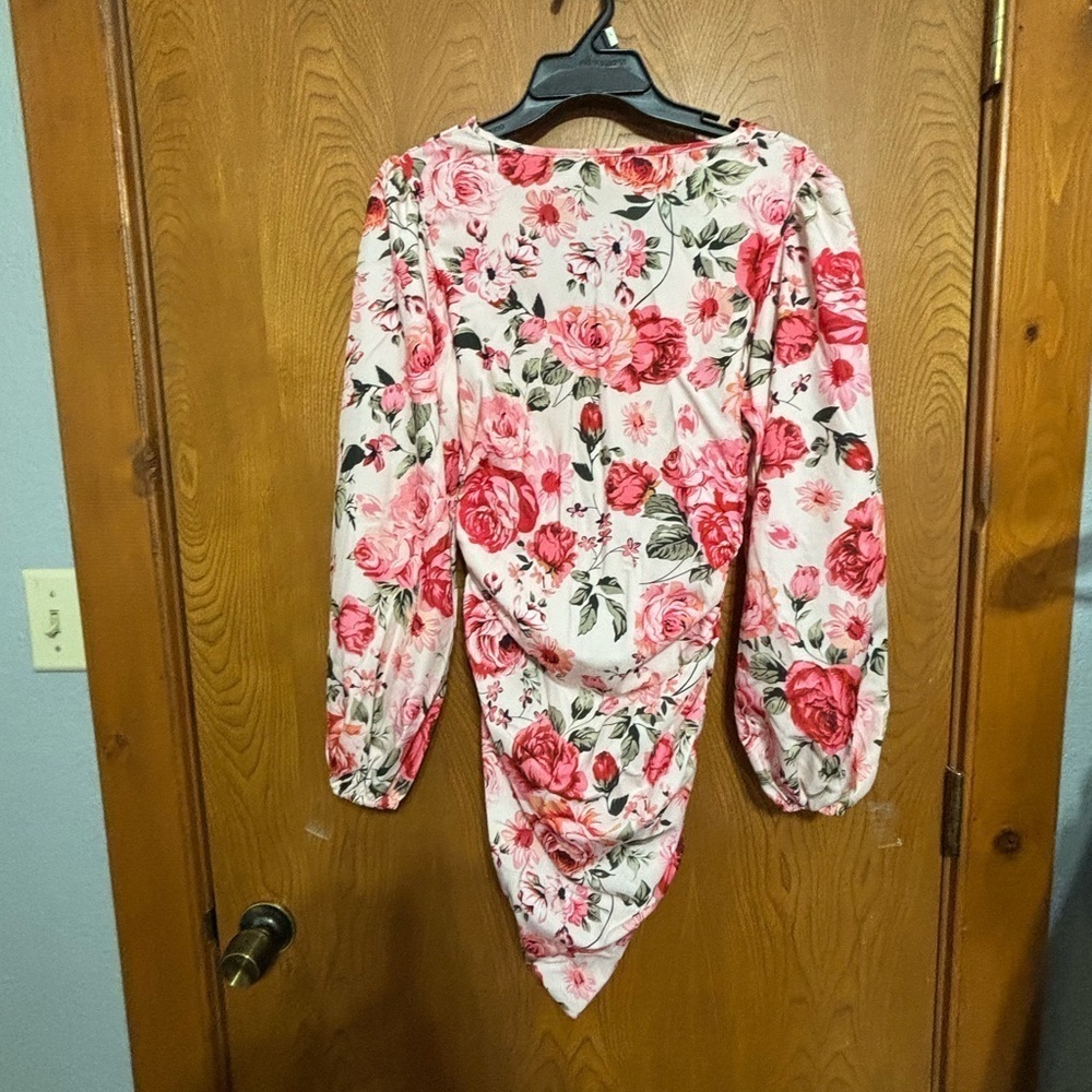 Red and Pink Roses on White Ruched Mini Dress Long Puff Sleeve Small - Picture 2 of 2